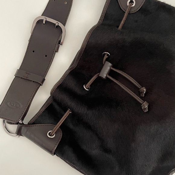 Tod’s Genuine Leather & Animal Hair Drawstring Shoulder Bag Brown - Picture 1 of 16